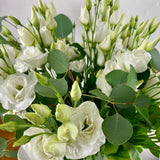 Brassée de lisianthus blancs